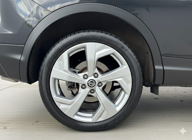 Nissan Qashqai 1.2 DIG-T Tekna Euro 6 (s/s) 5dr BJ68VYF