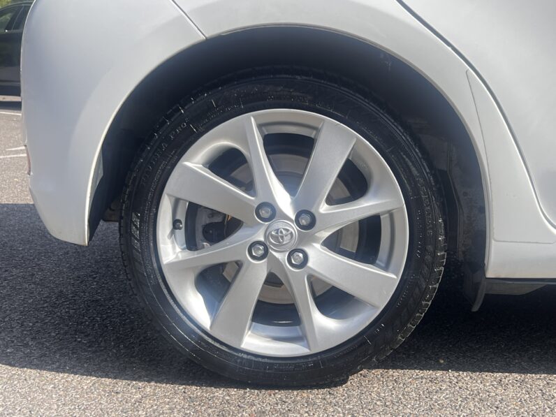 Toyota Yaris 1.5 VVT-h T Spirit CVT Euro 5 5dr YF62VRL