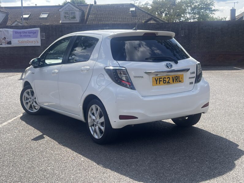 Toyota Yaris 1.5 VVT-h T Spirit CVT Euro 5 5dr YF62VRL