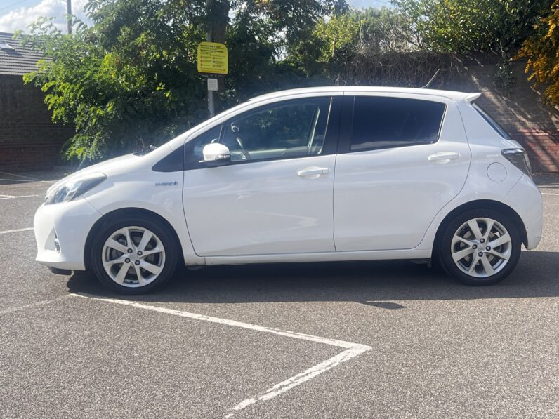 Toyota Yaris 1.5 VVT-h T Spirit CVT Euro 5 5dr YF62VRL