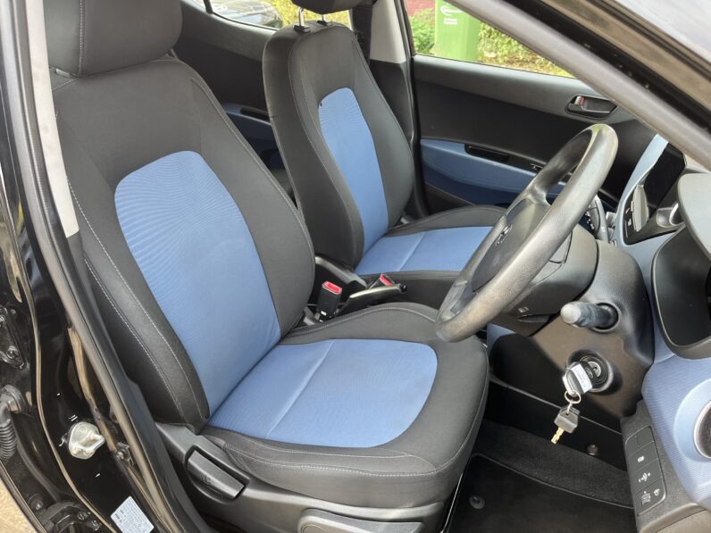 Hyundai i10 1.0 SE Hatchback 5dr Petrol Manual Euro 5 (66 ps), LM14RKJ