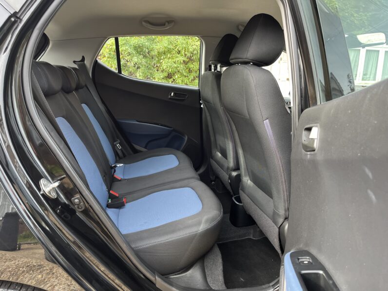 Hyundai i10 1.0 SE Hatchback 5dr Petrol Manual Euro 5 (66 ps), LM14RKJ