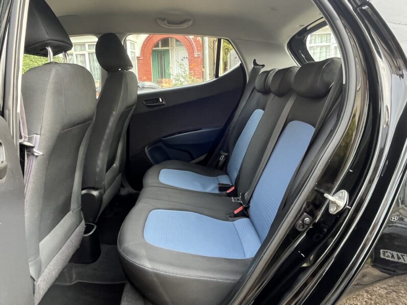 Hyundai i10 1.0 SE Hatchback 5dr Petrol Manual Euro 5 (66 ps), LM14RKJ