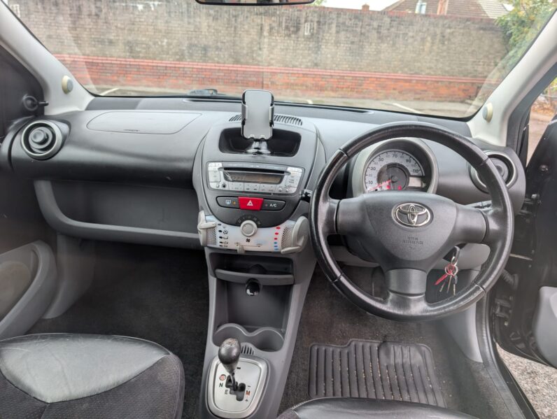 Toyota AYGO 1.0 VVT-i Black MultiMode Euro 4 3dr (AC), LD10TZB