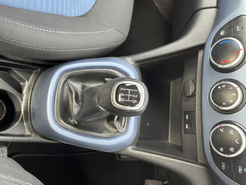 Hyundai i10 1.0 SE Hatchback 5dr Petrol Manual Euro 5 (66 ps), LM14RKJ