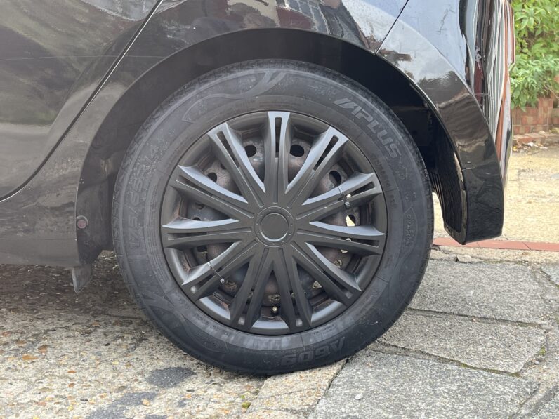 Hyundai i10 1.0 SE Hatchback 5dr Petrol Manual Euro 5 (66 ps), LM14RKJ