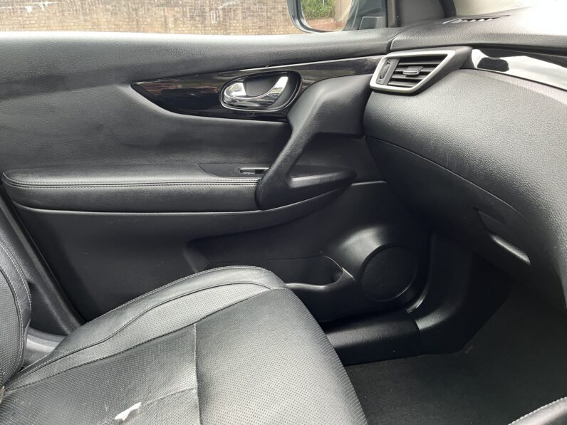 Nissan Qashqai 1.6 DIG-T Tekna 2WD Euro 6 (s/s) 5dr, EJ15MZN