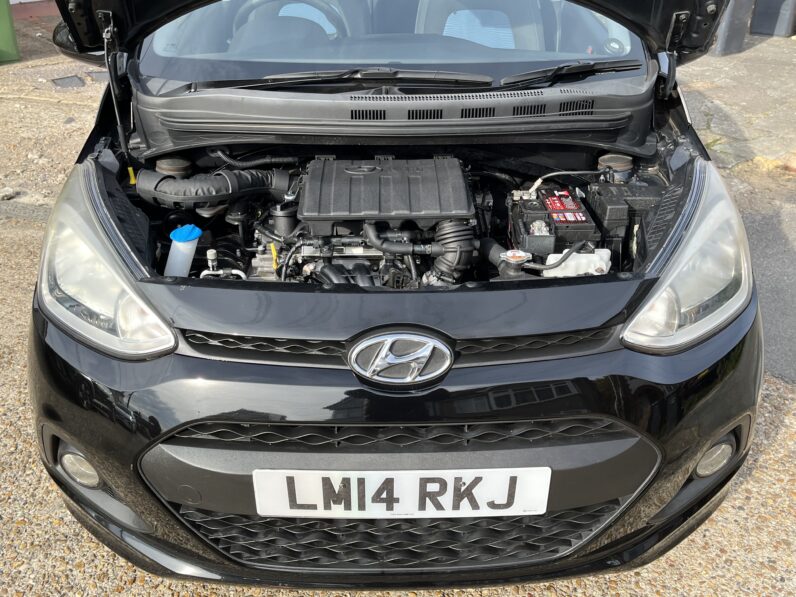 Hyundai i10 1.0 SE Hatchback 5dr Petrol Manual Euro 5 (66 ps), LM14RKJ