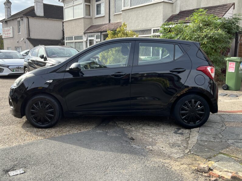 Hyundai i10 1.0 SE Hatchback 5dr Petrol Manual Euro 5 (66 ps), LM14RKJ