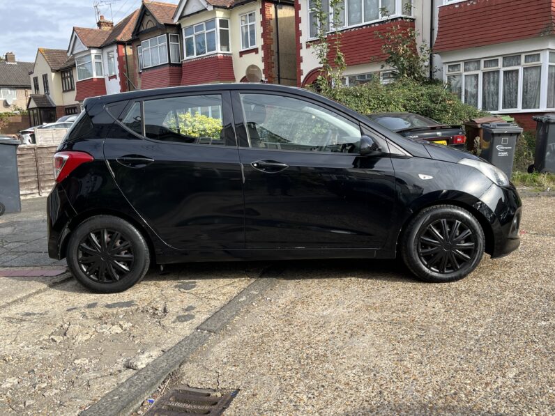 Hyundai i10 1.0 SE Hatchback 5dr Petrol Manual Euro 5 (66 ps), LM14RKJ