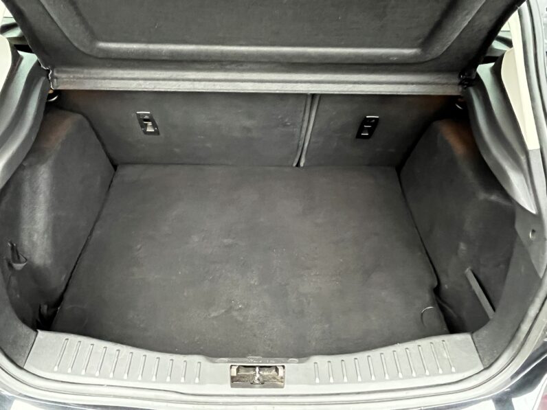 Ford Focus 1.6 Titanium Navigator Powershift Euro 5 5dr, SG64YLT